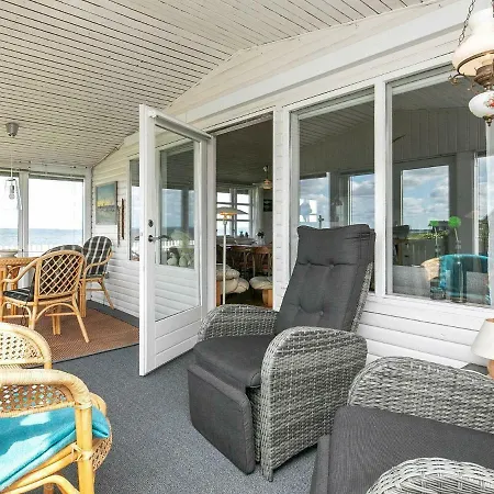 펜션 Three-bedroom Holiday In 14 Vinderup