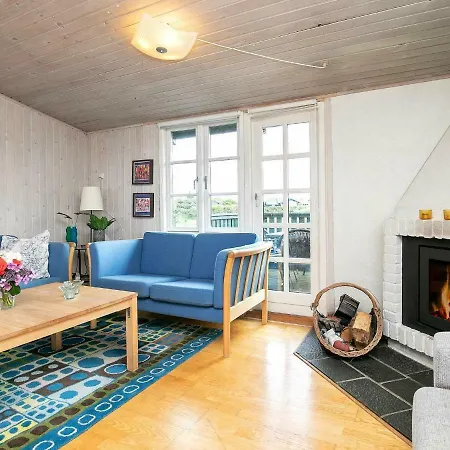 펜션 Three-bedroom Holiday In 14 Vinderup