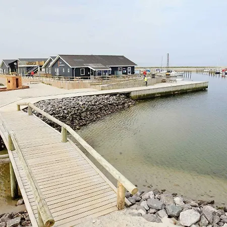 Three-bedroom Holiday In 14 Vinderup